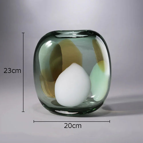 wavy glass vase for modern floral decoration - vue 11 sur 11