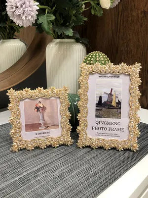 Gold metal photo frames nordic style for home decoration - vue 3 sur 9