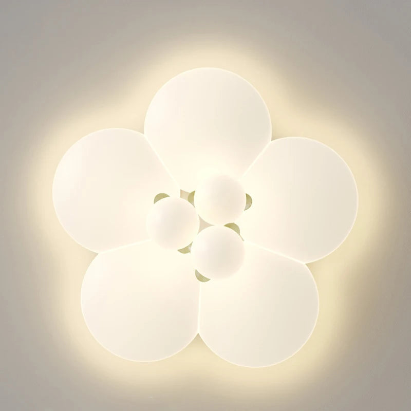 Modern floral ceiling light for a romantic and cosy children's bedroom - vue 5 sur 6