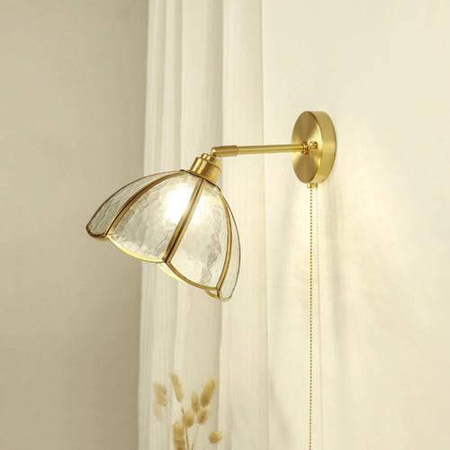 Elegant brass and glass wall light modern design with switch - vue 2 sur 8