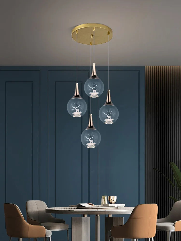 Modern crystal chandelier for animal-inspired home decor - vue 4 sur 13