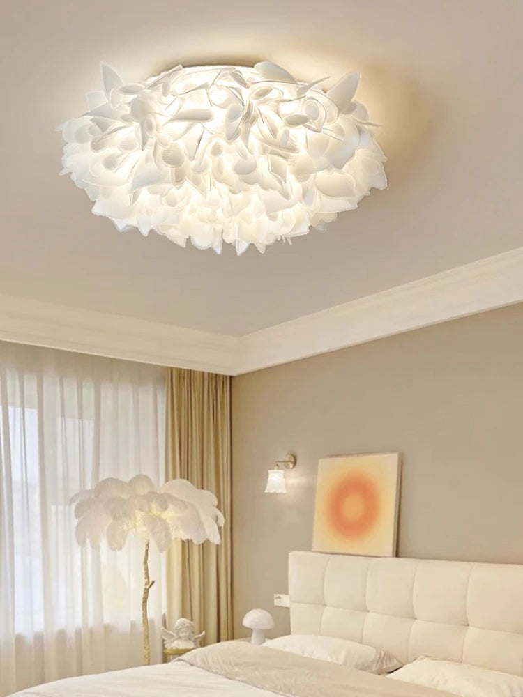 Creative acrylic petal ceiling light for modern interior décor
