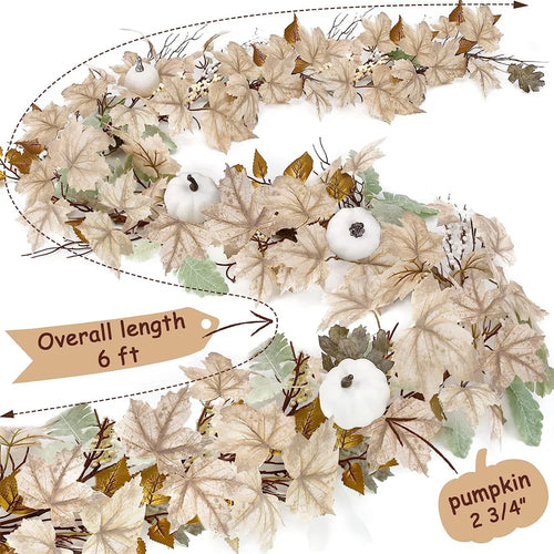 Autumn garland with pumpkins, berries and maple leaves - vue 3 sur 9