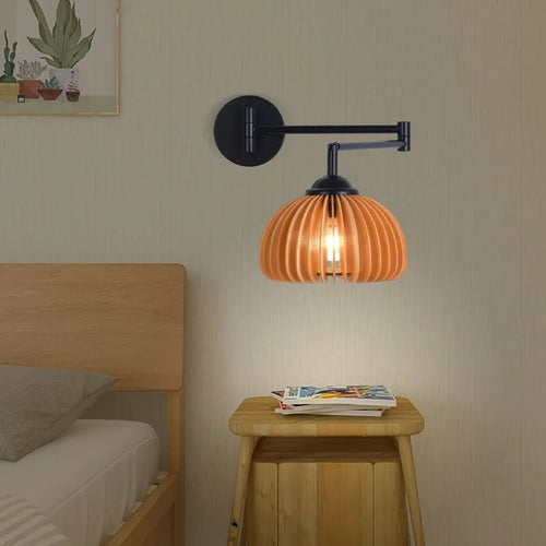 Modern minimalist adjustable wood wall light - vue 3 sur 12