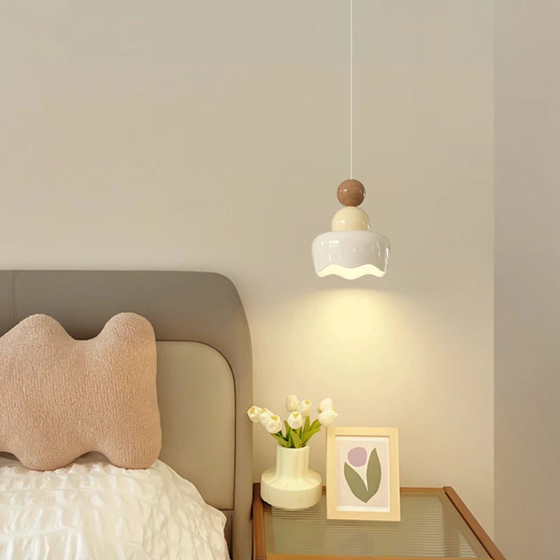 Modern creative chandelier for a cosy child's room - vue 4 sur 7