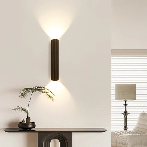 Designer wall light with full spectrum eye protection and warm ambience - vue 4 sur 8