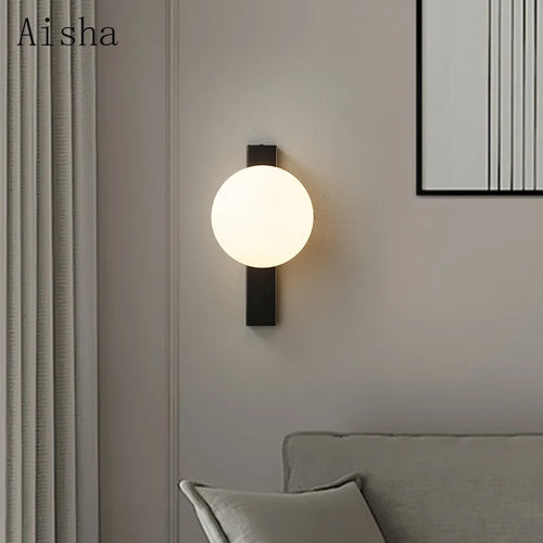 Minimalist design wall light for modern interiors - vue 6 sur 7