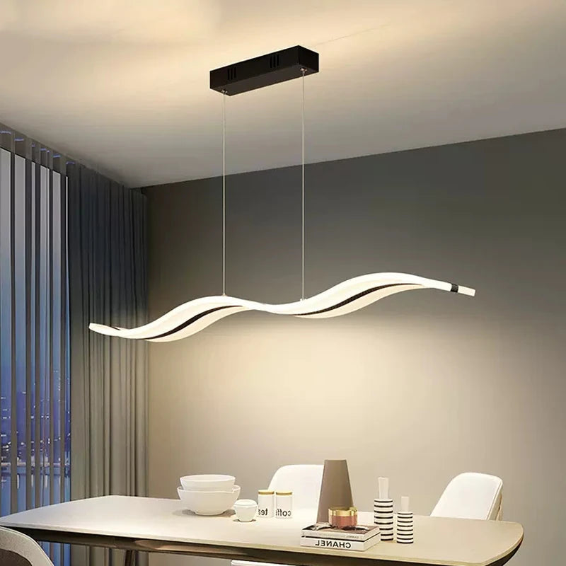 Modern LED pendant light for elegant interior decor - vue 4 sur 8
