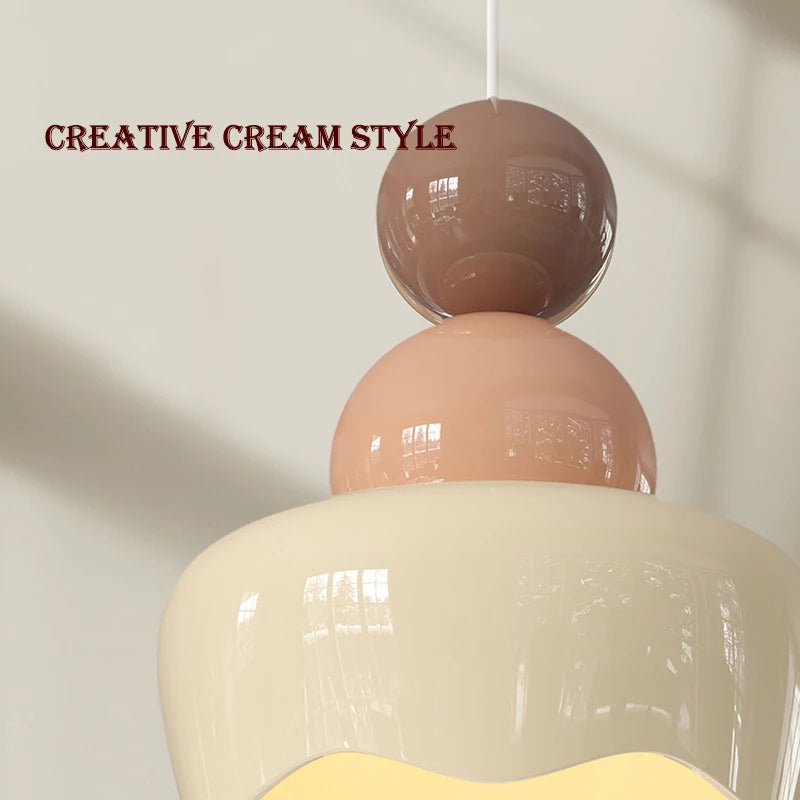 Modern creative chandelier for a cosy child's room - vue 5 sur 7