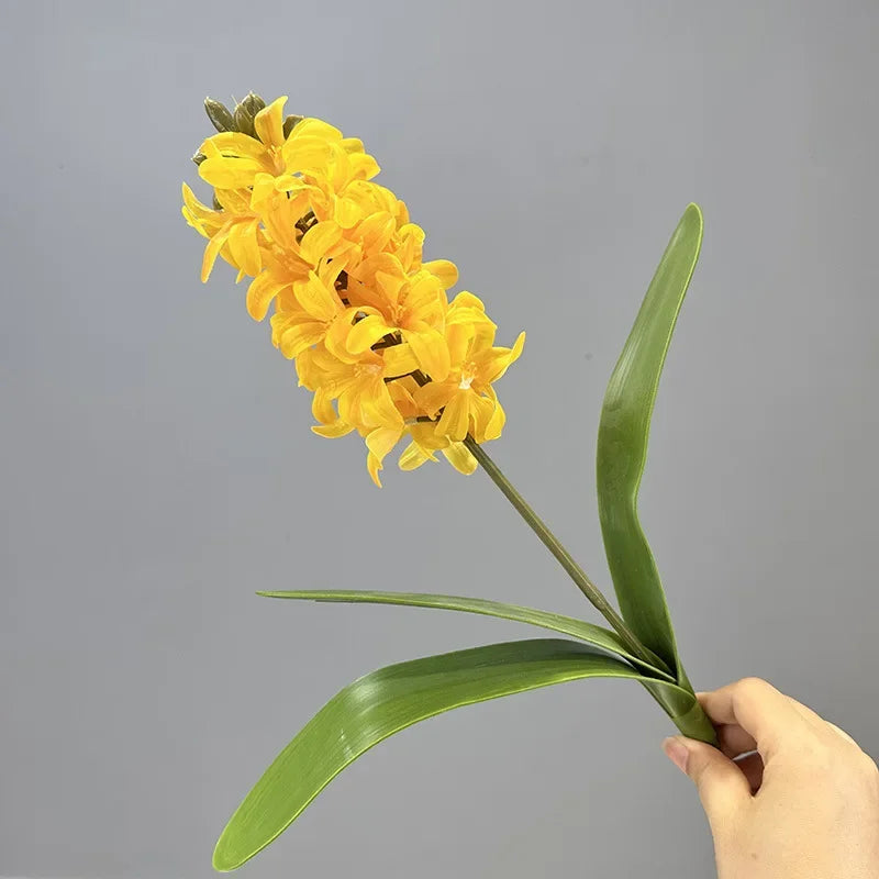 Set of 2 realistic artificial hyacinth flowers for indoor decoration