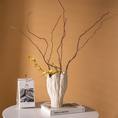 ceramic vase abstract craft for floral decoration - vue 4 sur 13