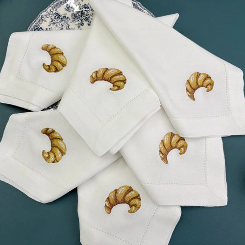 Embroidered linen napkin with croissant motif, customisable - vue 5 sur 7