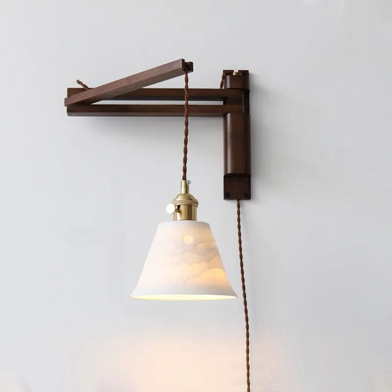 Japanese retro telescopic LED wall light in brass and glass