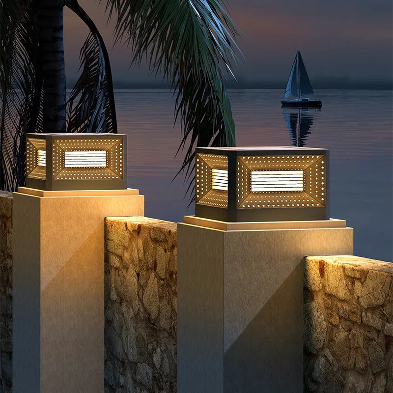 Modern solar lawn lamp for outdoor lighting - vue 3 sur 10