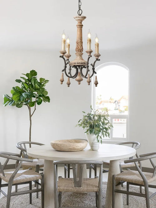 Vintage carved wood chandelier for elegant home lighting - vue 4 sur 8