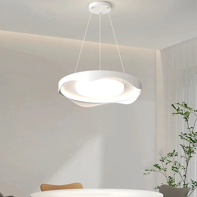 Simple modern nordic log style pendant light with eye protection - vue 3 sur 9