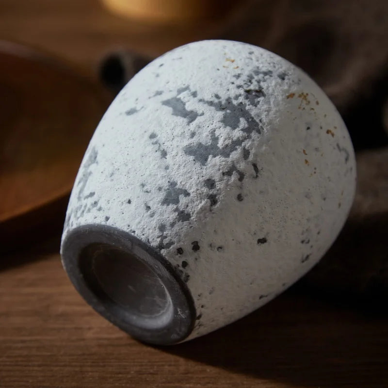 handmade ceramic vase for dried flowers home decoration - vue 5 sur 9