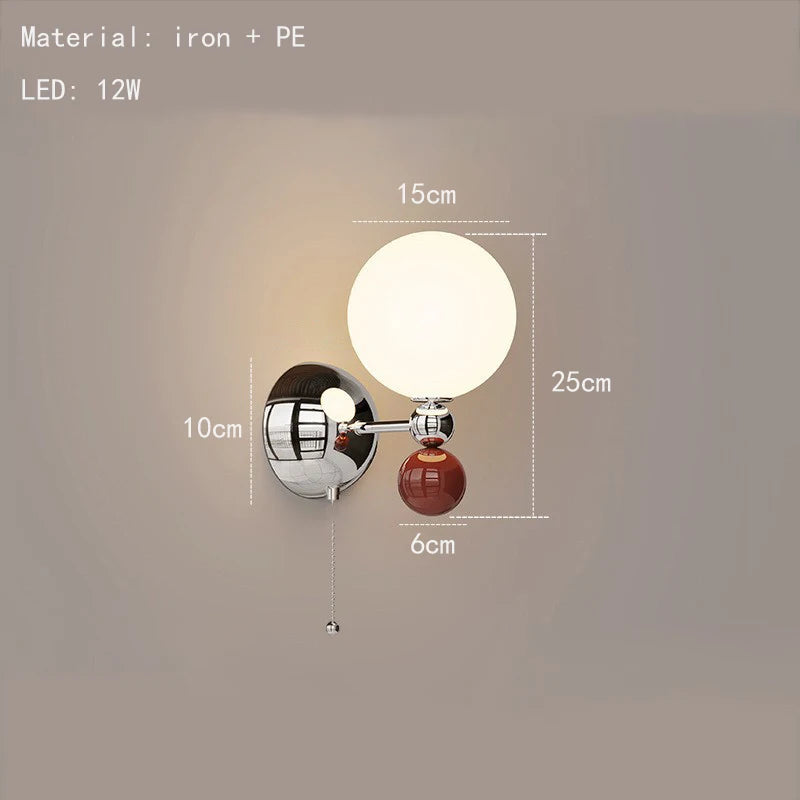 Modern wall light in white acrylic and chrome metal, interchangeable
