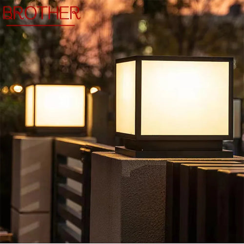Modern vintage waterproof outdoor post lamp for garden and patio - vue 2 sur 14