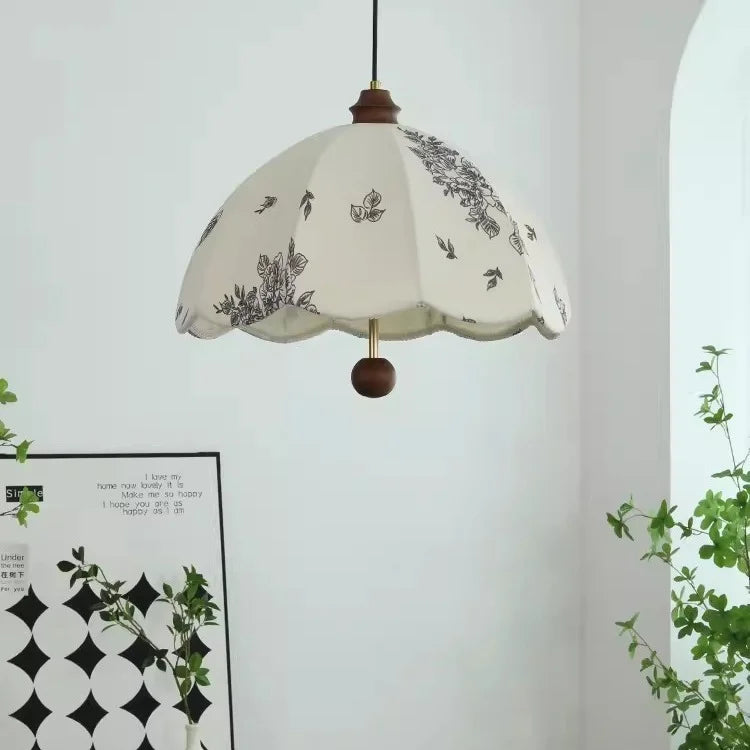 Patterned fabric pendant light for bar and living room - vue 6 sur 9