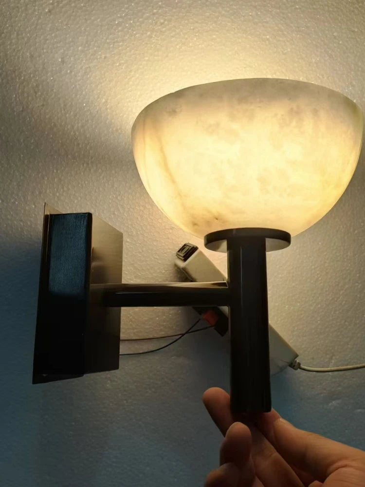 Circular marble and copper wall light in modern antique style - vue 6 sur 8