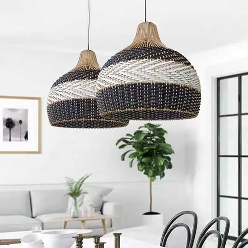 Hand-woven Japanese wicker pendant light for interior decoration - vue 4 sur 15