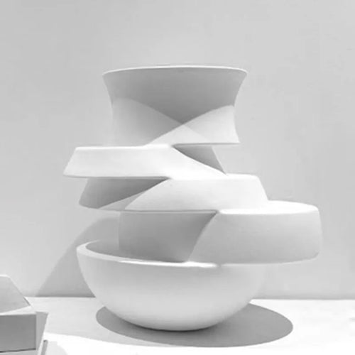 geometric resin vase for modern floral decoration - vue 4 sur 10