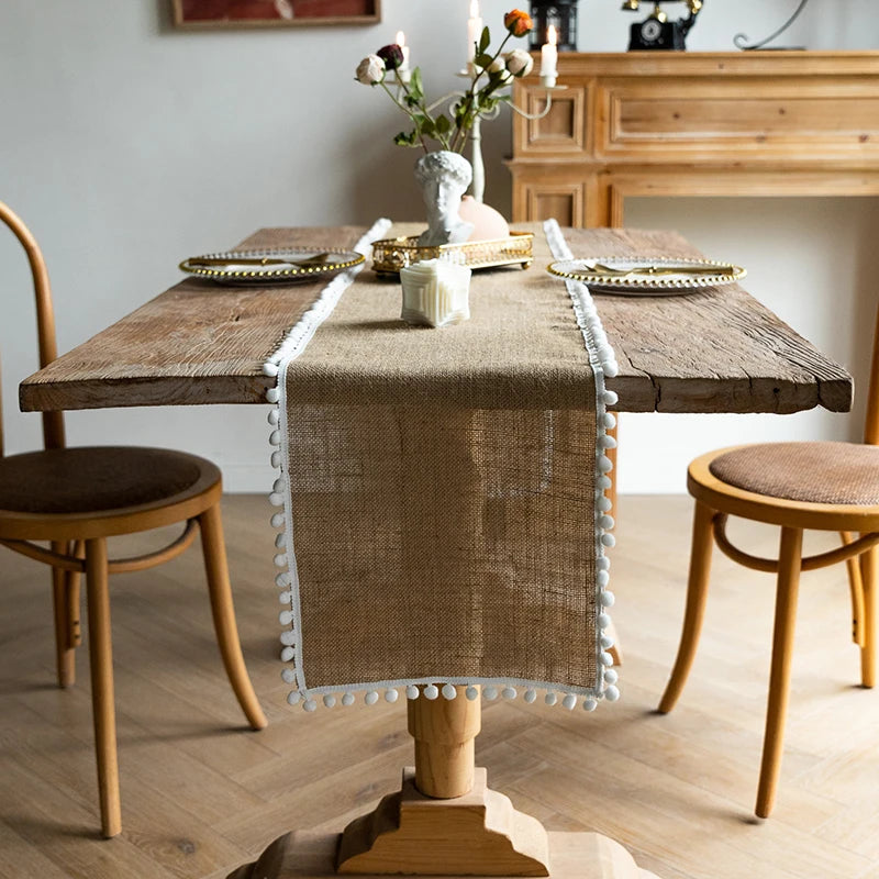 Beige country-style table runner with tassels - vue 5 sur 7