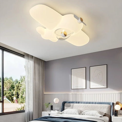 Cute astronaut LED ceiling light for children's room - vue 2 sur 9