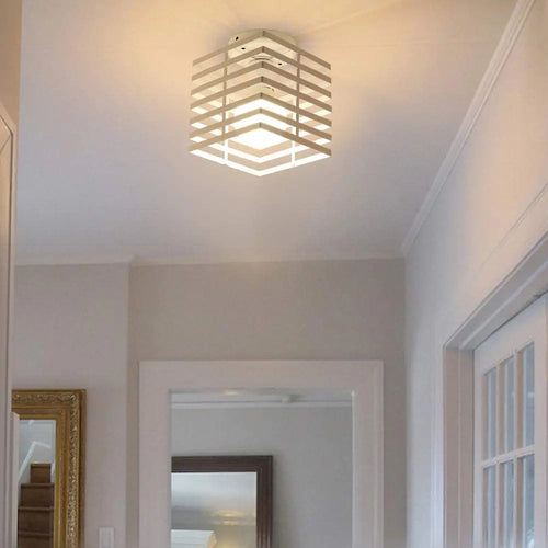 Vintage industrial metal ceiling light for modern interiors - vue 5 sur 12