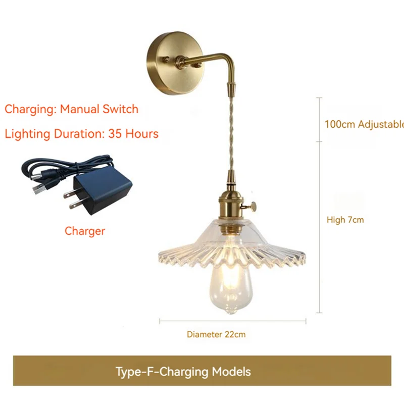 Scandinavian glass and brass LED wall light with battery switch - vue 10 sur 23
