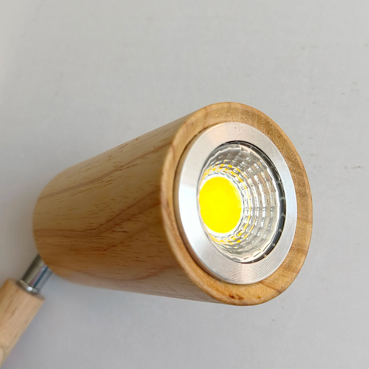 Modern wooden LED ceiling light with track spotlight - vue 5 sur 10