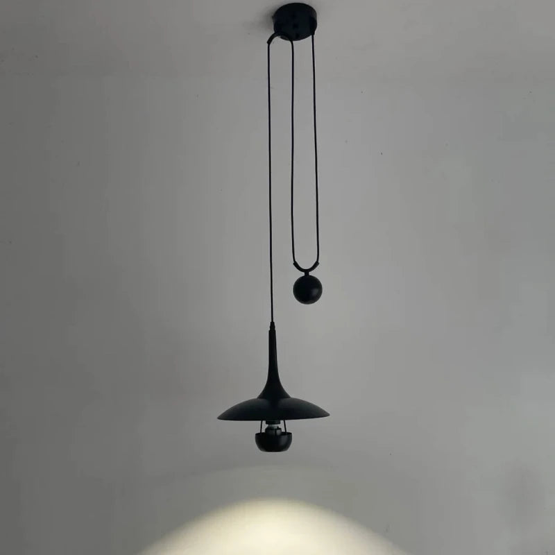 Minimalist UFO designer chandelier for restaurant and bar - vue 7 sur 7