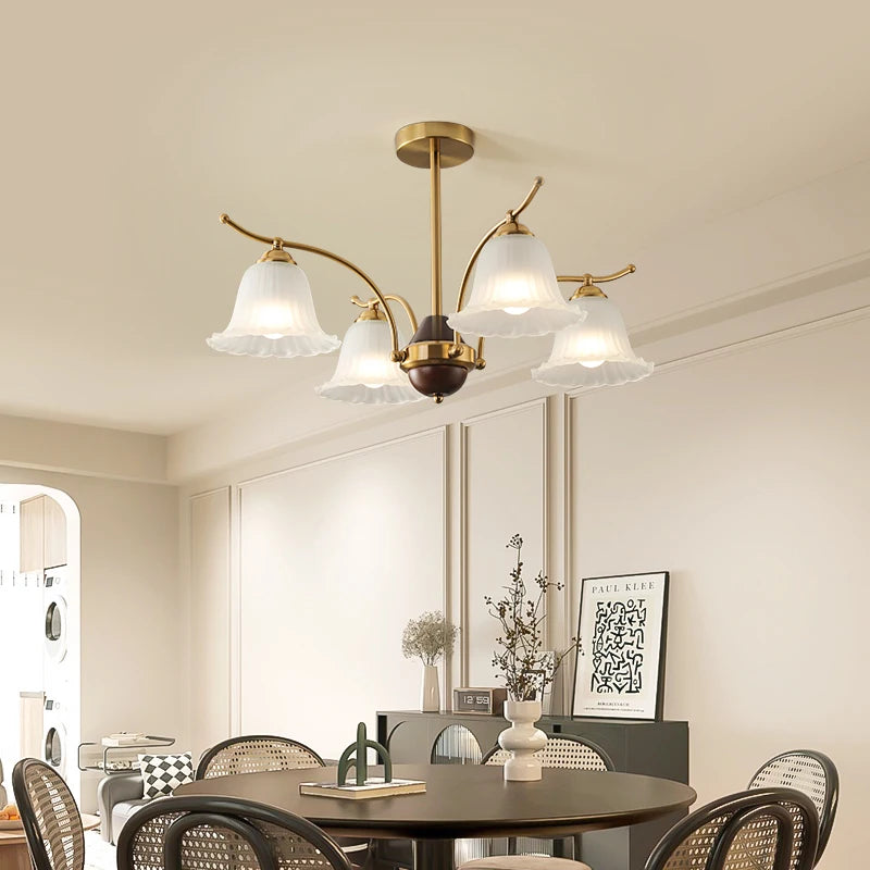 Elegant retro chandelier for classic and refined lighting - vue 5 sur 9