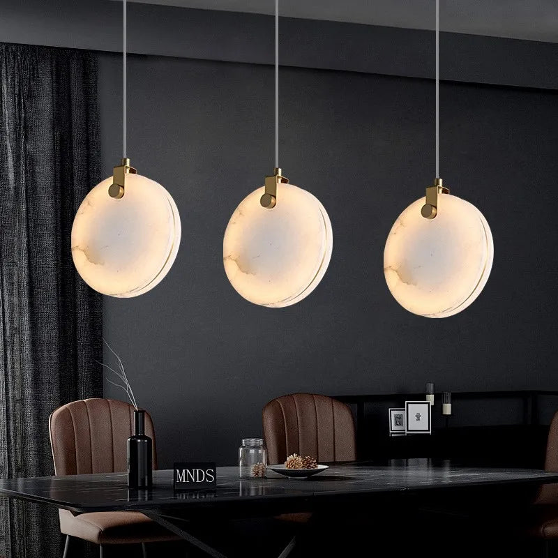 Lightweight copper and natural marble chandelier for elegant decor - vue 4 sur 7