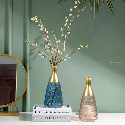 decorative glass vase for modern floral arrangements - vue 5 sur 16