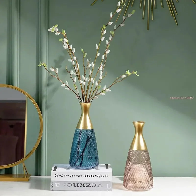 decorative glass vase for modern floral arrangements - vue 4 sur 16