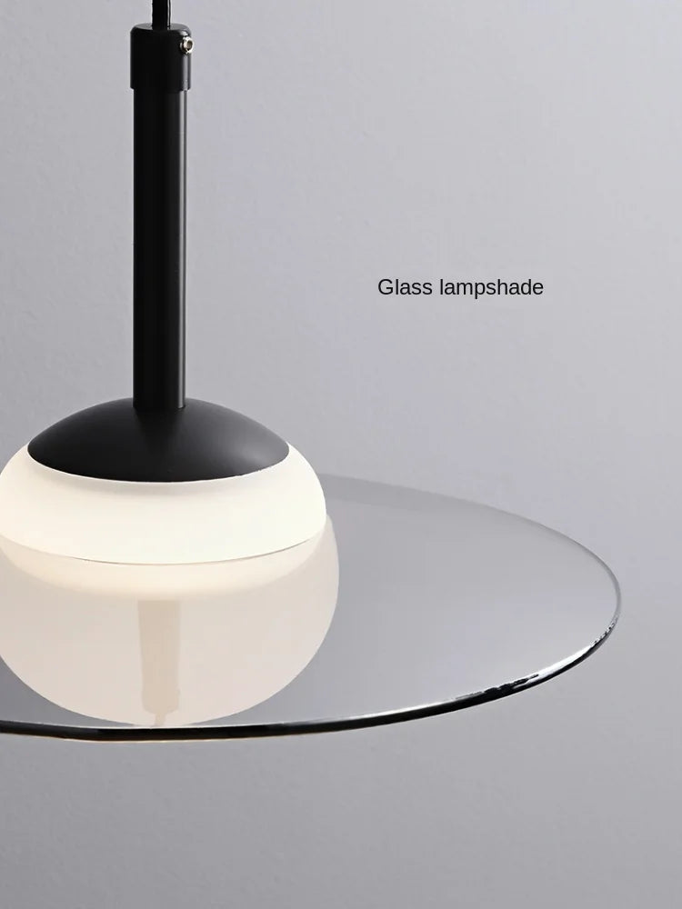 Minimalist glass pendant light for cafés, bars and restaurants - vue 5 sur 9