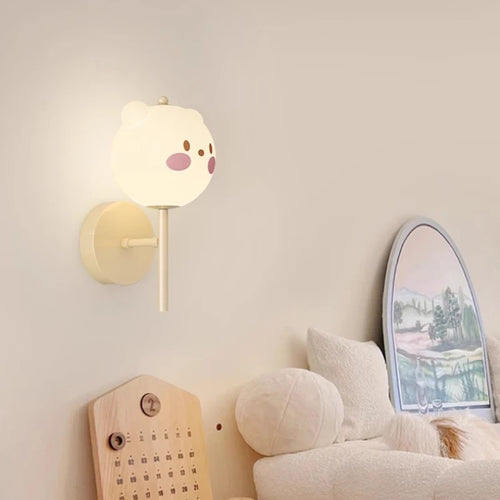 Cute wall light for modern and cosy children's bedroom - vue 4 sur 14