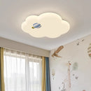 Creative cloud ceiling light for a cosy children's room