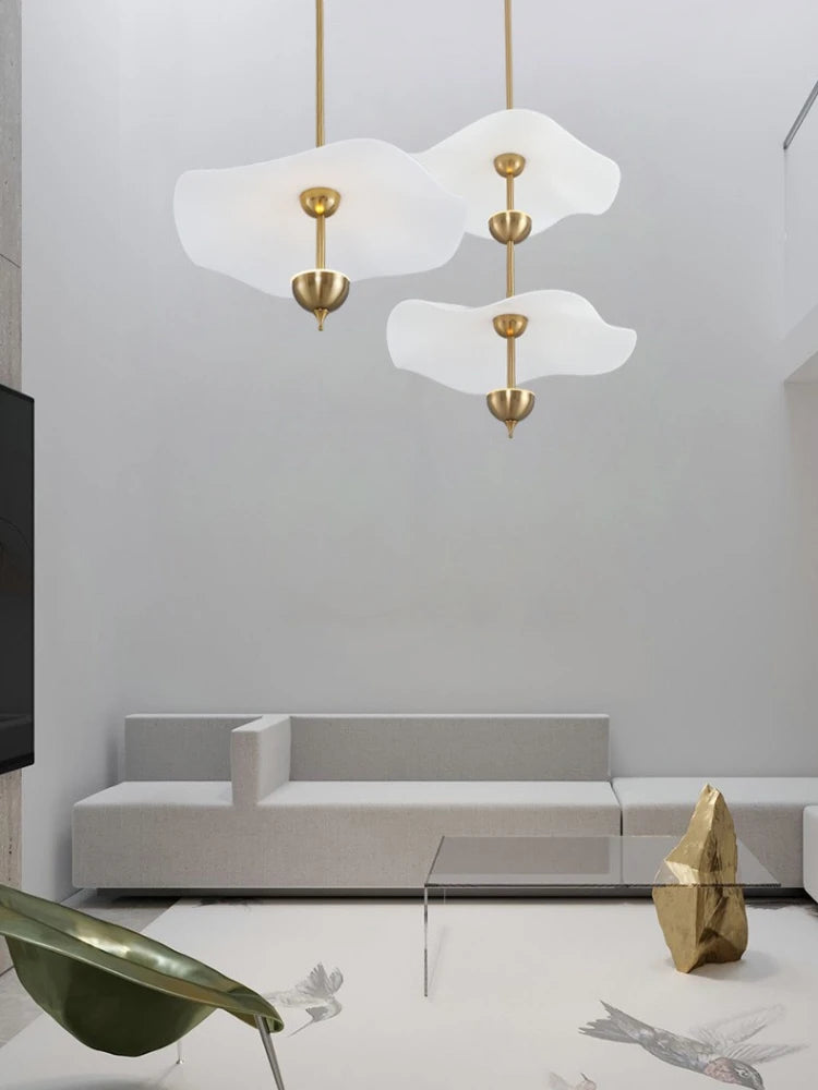 Minimalist nordic acrylic chandelier for restaurants and cafés - vue 4 sur 10