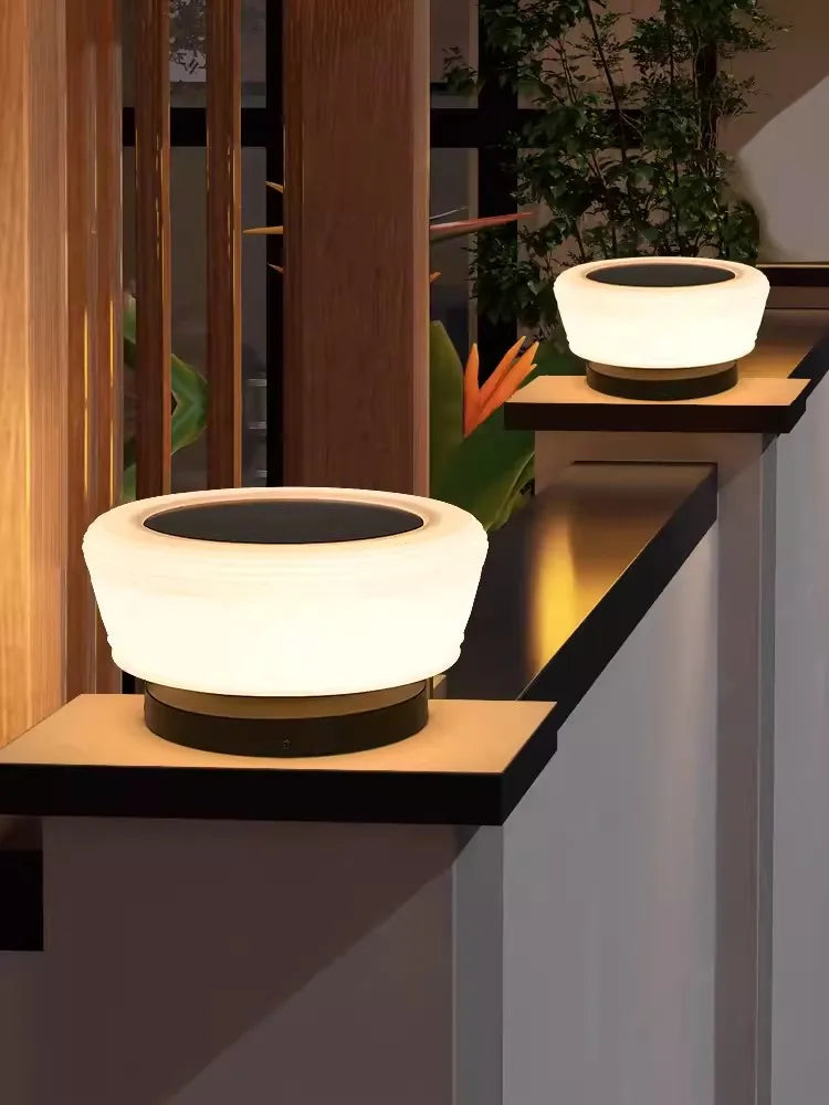 Modern solar garden lights for villa outdoor spaces - vue 3 sur 12