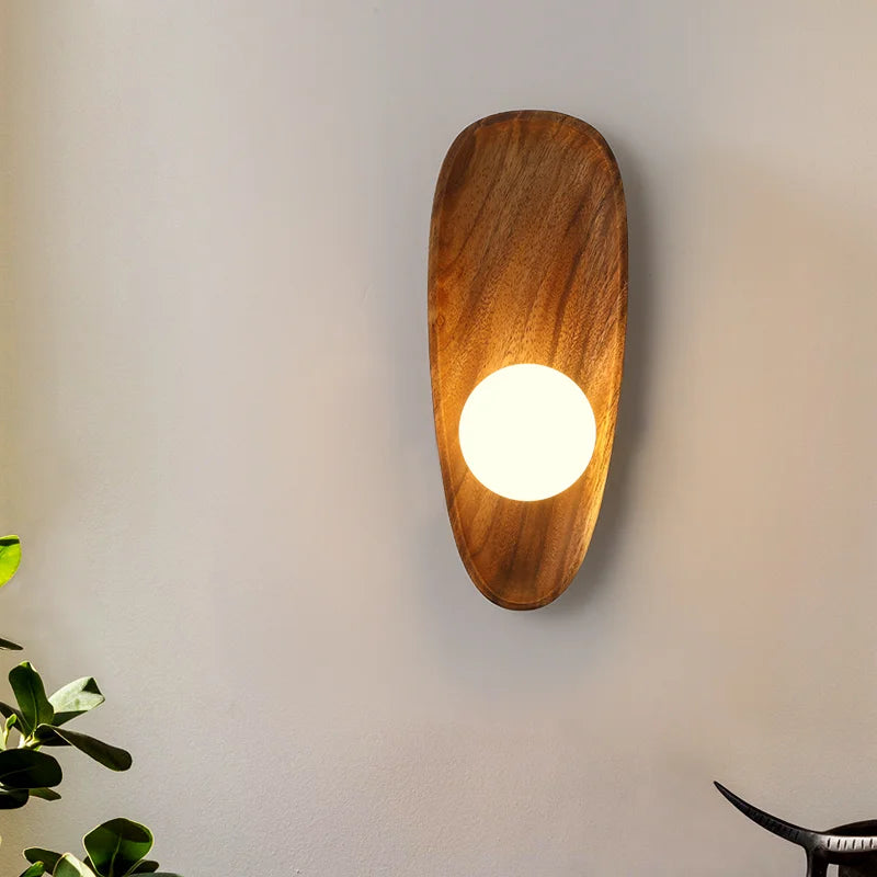 Natural wood wall light with vintage glass shade - vue 5 sur 8
