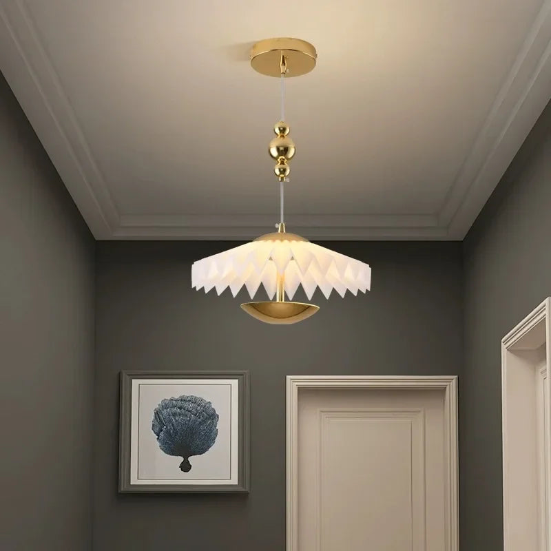 Minimalist pleated folding LED flying saucer pendant light - vue 4 sur 12