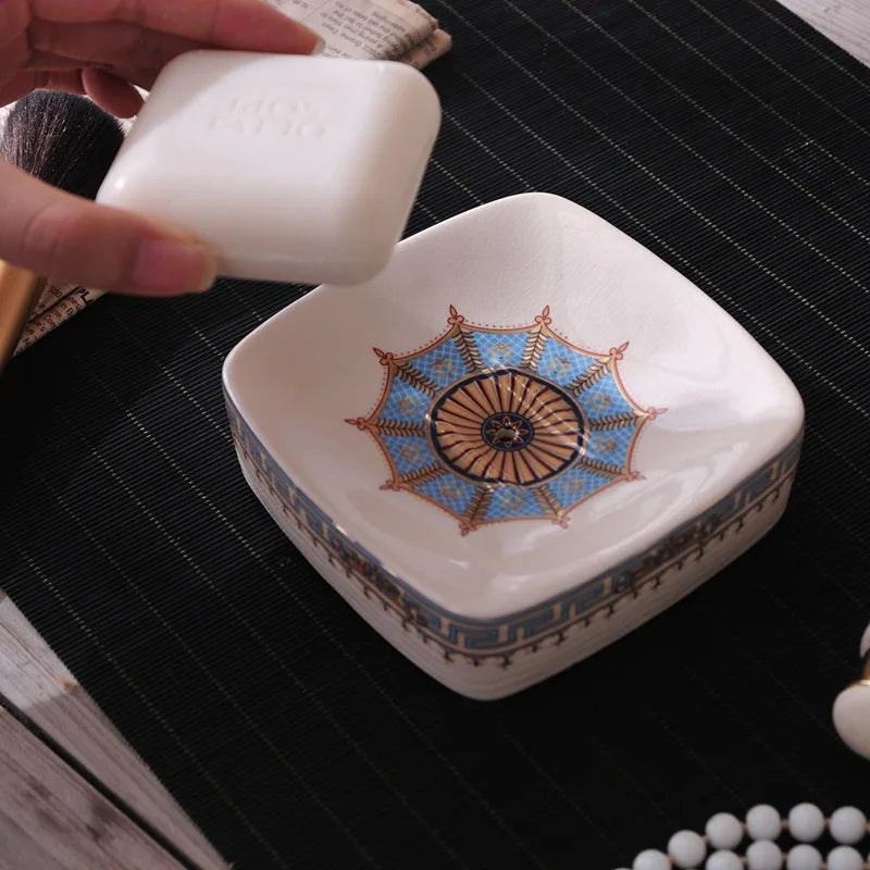 European ceramic soap box with drainage creative for bathroom