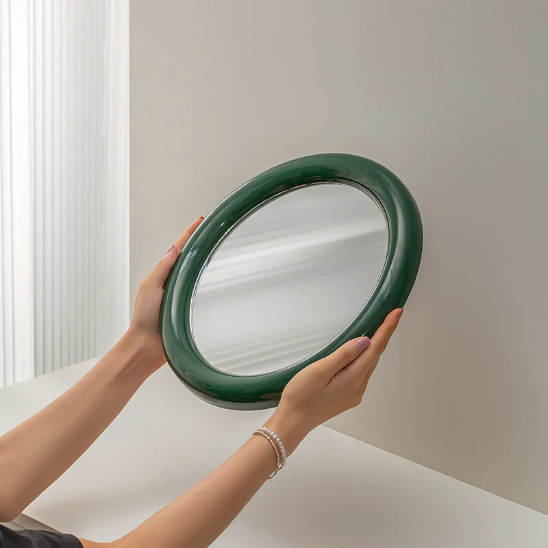 Simple and elegant nordic round makeup mirror - vue 6 sur 11