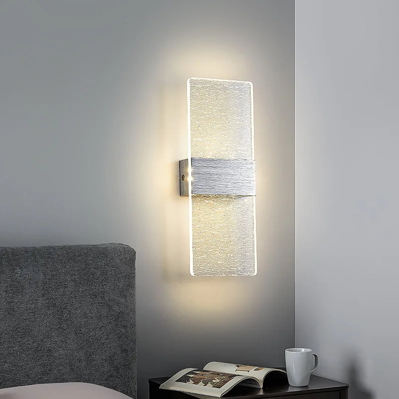 Nordic brushed gold acrylic LED wall light for interior decoration - vue 5 sur 23