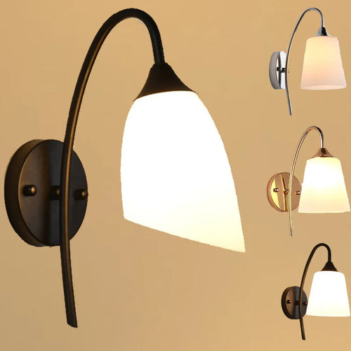 Antique American glass and iron LED bedside lamp for hotel - vue 2 sur 9