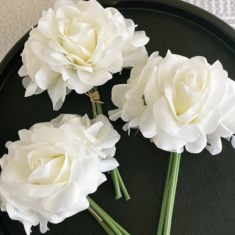 Decorative artificial rose bouquet for garden