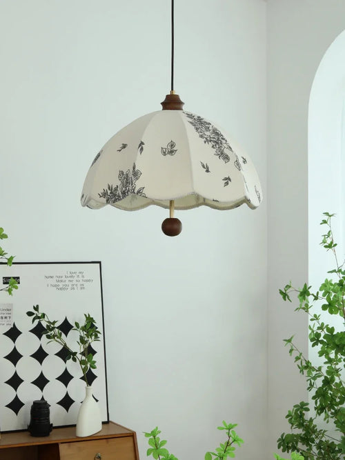 Patterned fabric pendant light for bar and living room - vue 4 sur 9